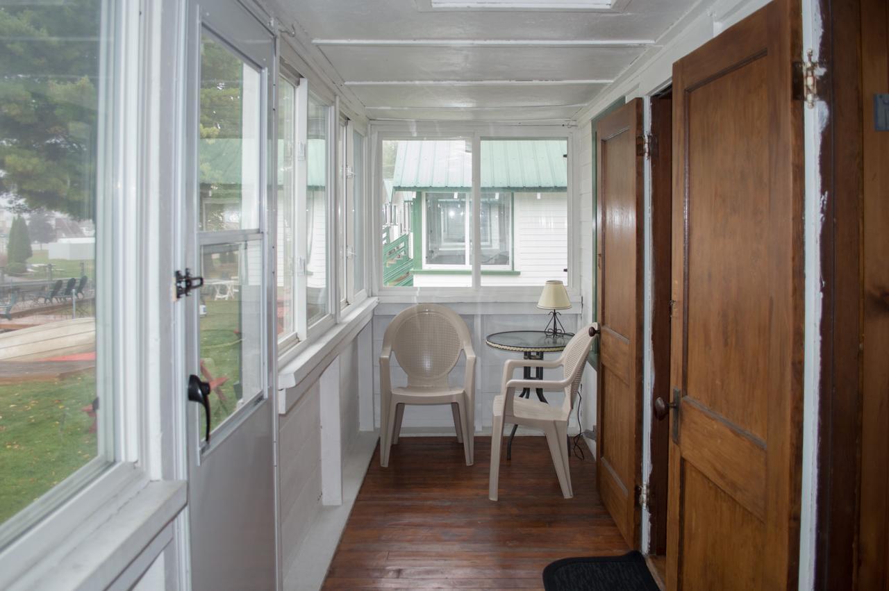 Bayview Cabins 호텔 네이플스 외부 사진